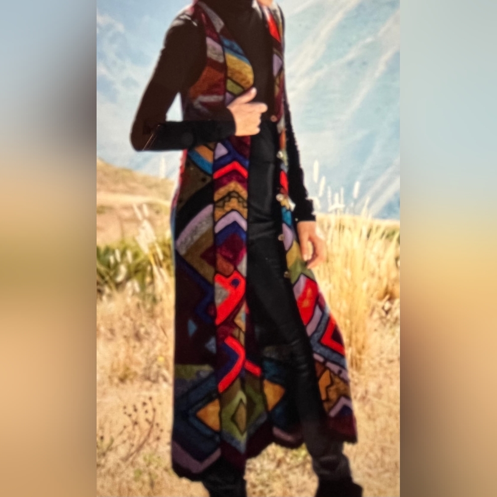 Please read the description Peruvian Collection Cuzco Cathedral Vest